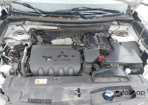 2016 Mitsubishi Outlander Sel z USA, uszkodzony, nr VIN JA4AD3A32GZ019412